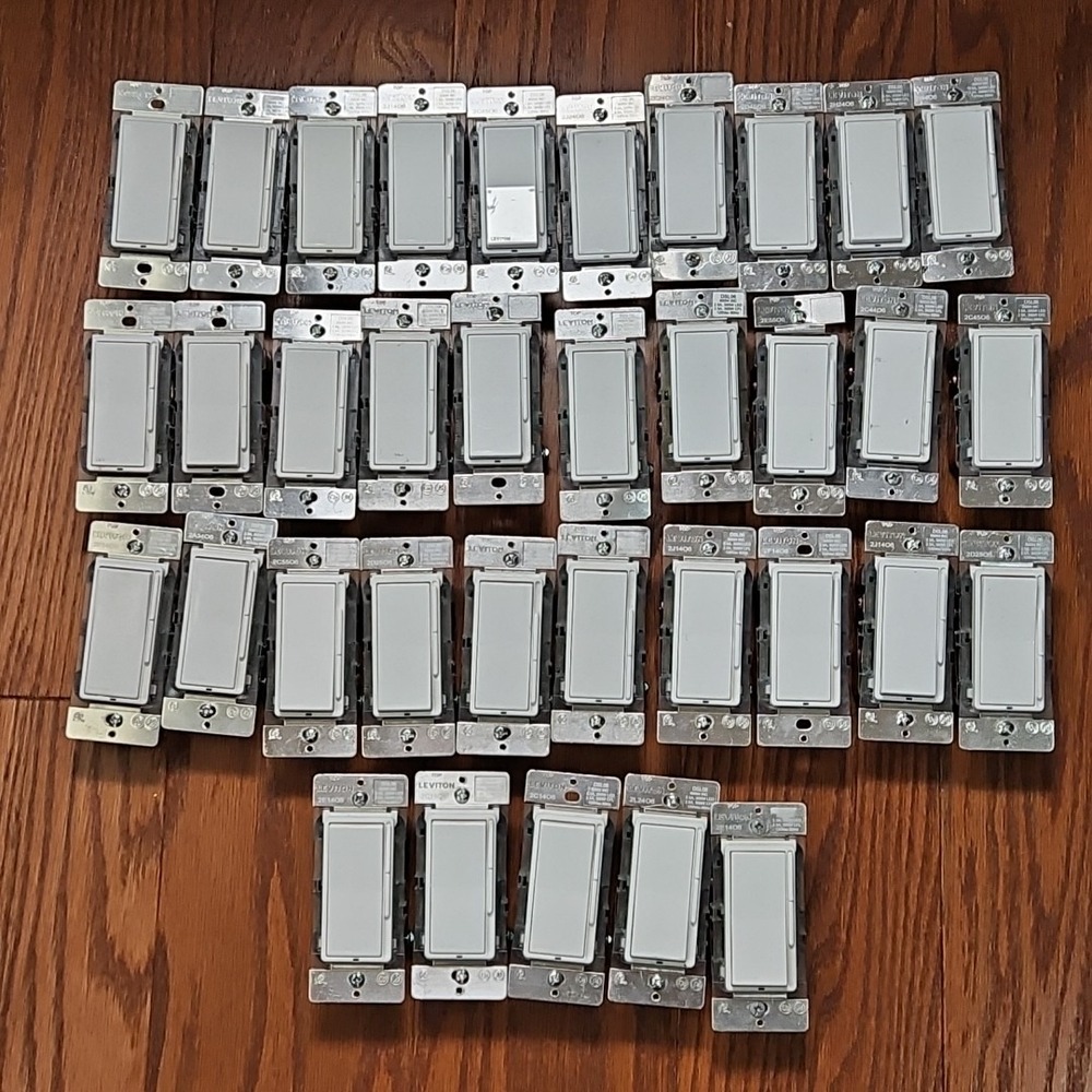 Lot Of 35 Leviton DSL06 Decora Rocker Dimmers With Slide Bar 600W White Used